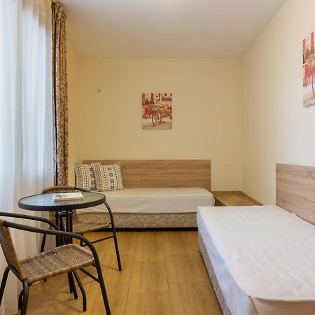 Apartments Flora 1 Burgaz Dış mekan fotoğraf